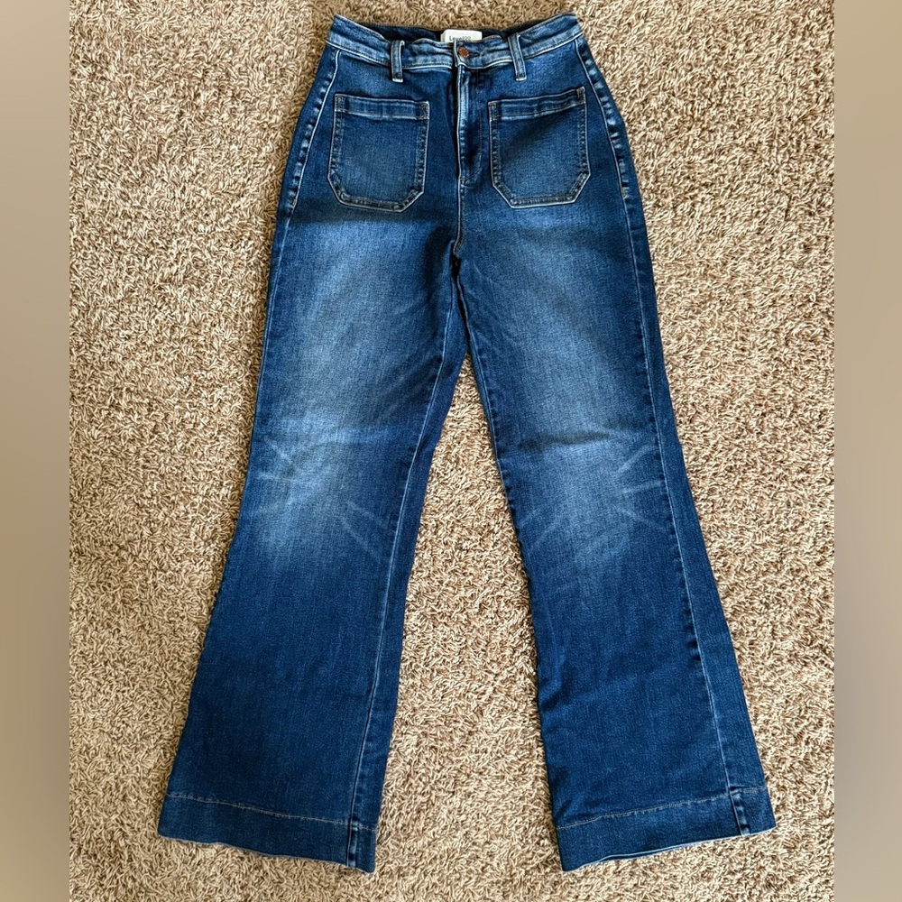Level 99 high rise wide leg jeans. Size 27 Fit is So flattering, Great condition
